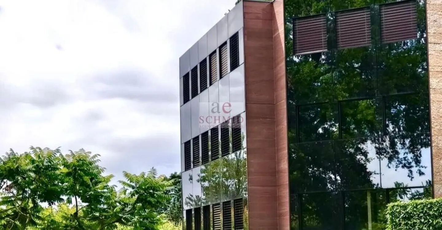 Appartement Magnifique avec Vue Lac - Photo 1 sur 11