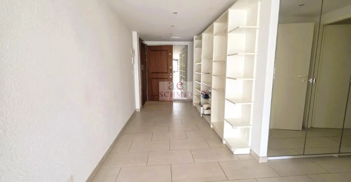 Appartement Magnifique avec Vue Lac - Photo 7 sur 11