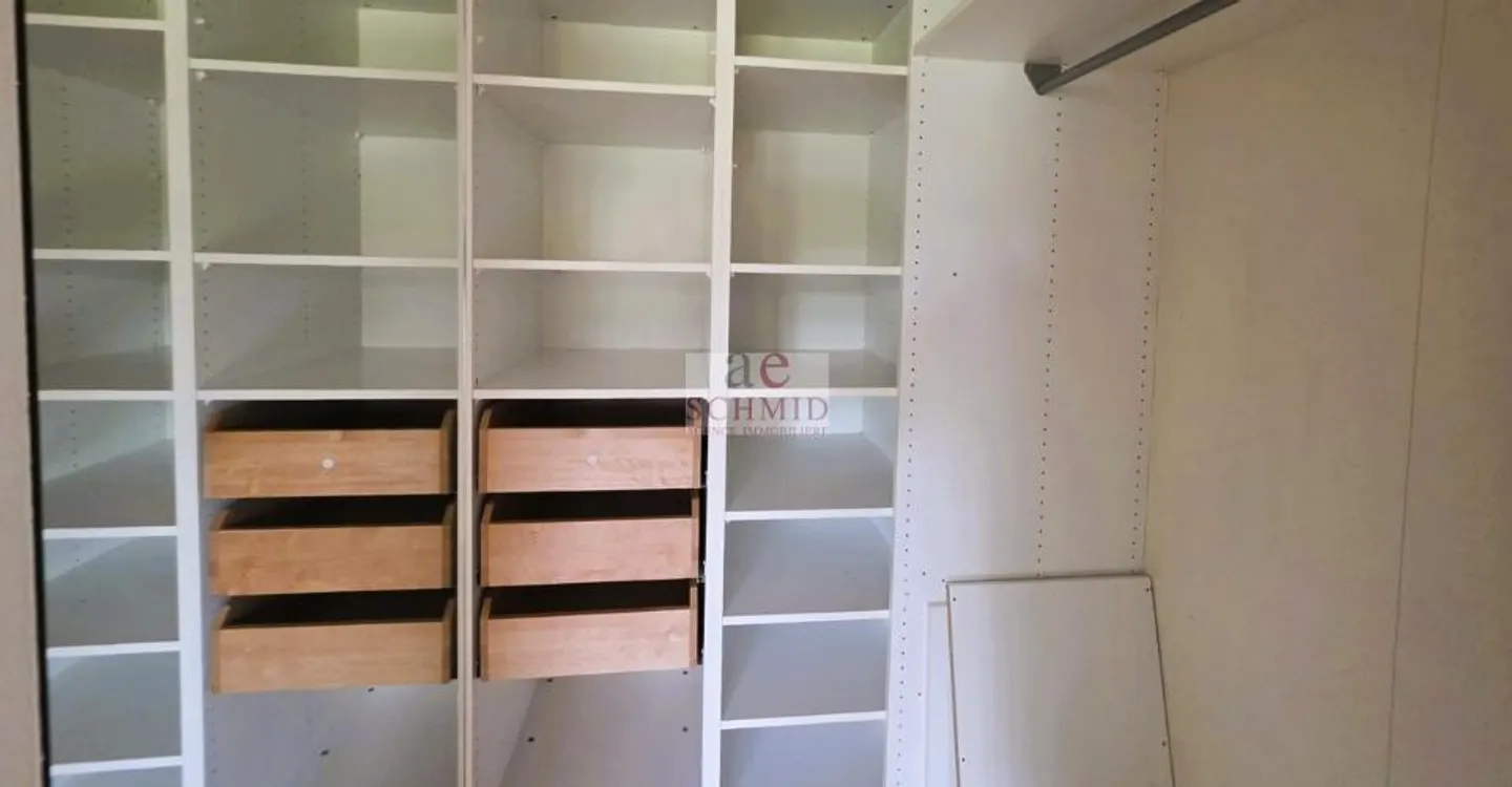 Appartement Magnifique avec Vue Lac - Photo 10 sur 11