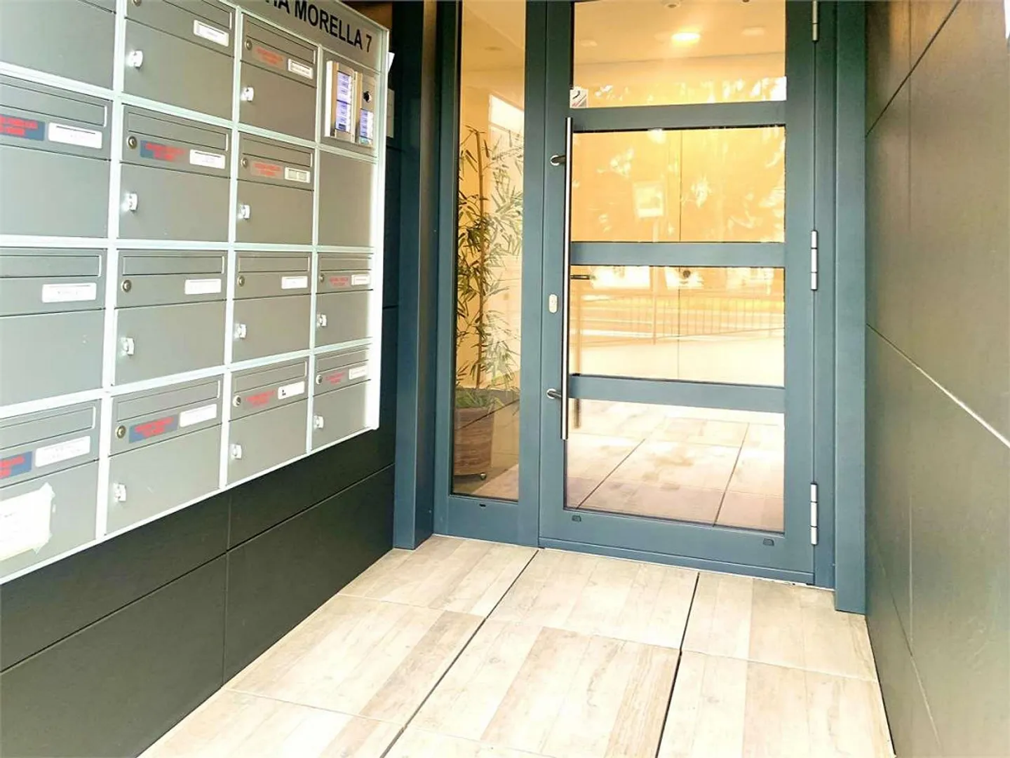 Espace commercial à Massagno dans un emplacement stratégique - Photo 8 sur 9