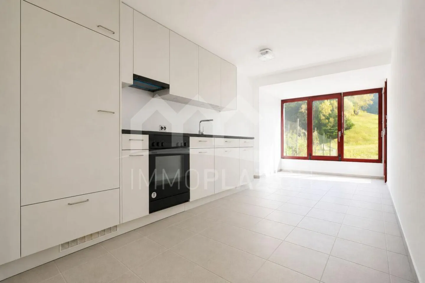 4½ Room Terraced House with Large Garden and Beautiful Valley and Mountain View - Photo 4 of 7
