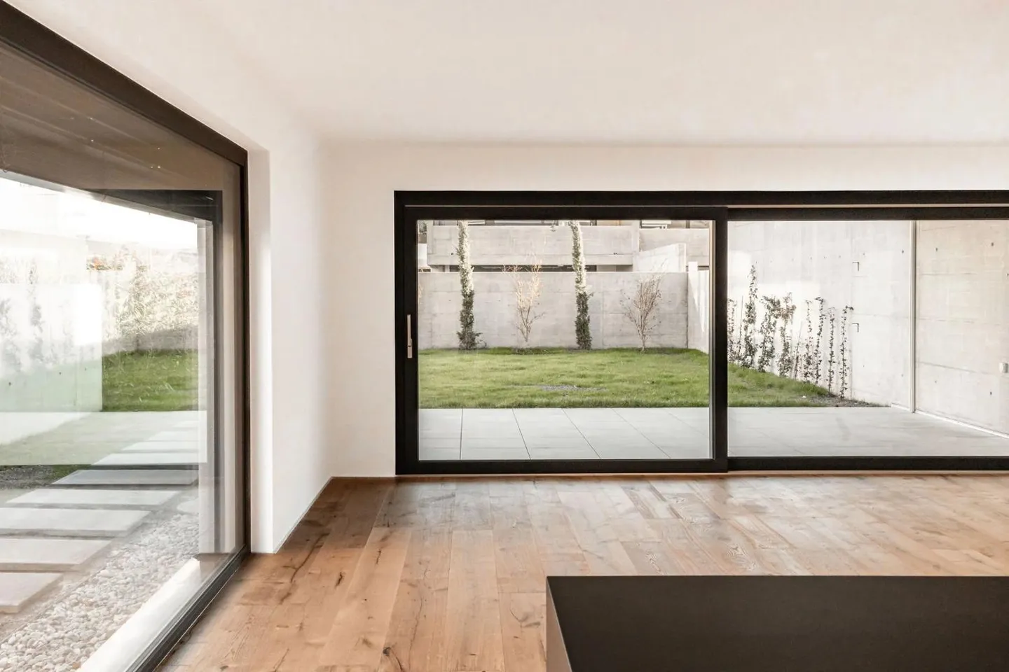 Duplex Moderne dans Quartier Calme - Photo 2 sur 7