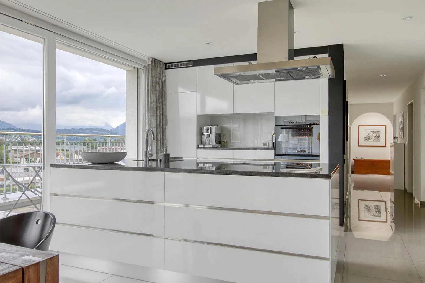 Appartement penthouse exclusif de 5,5 pièces avec terrasses panoramiques - Photo 2 sur 15