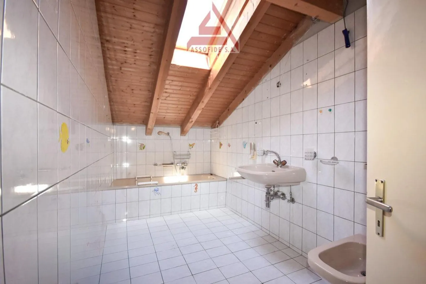 Maison de 10.5 pièces - Photo 9 sur 10