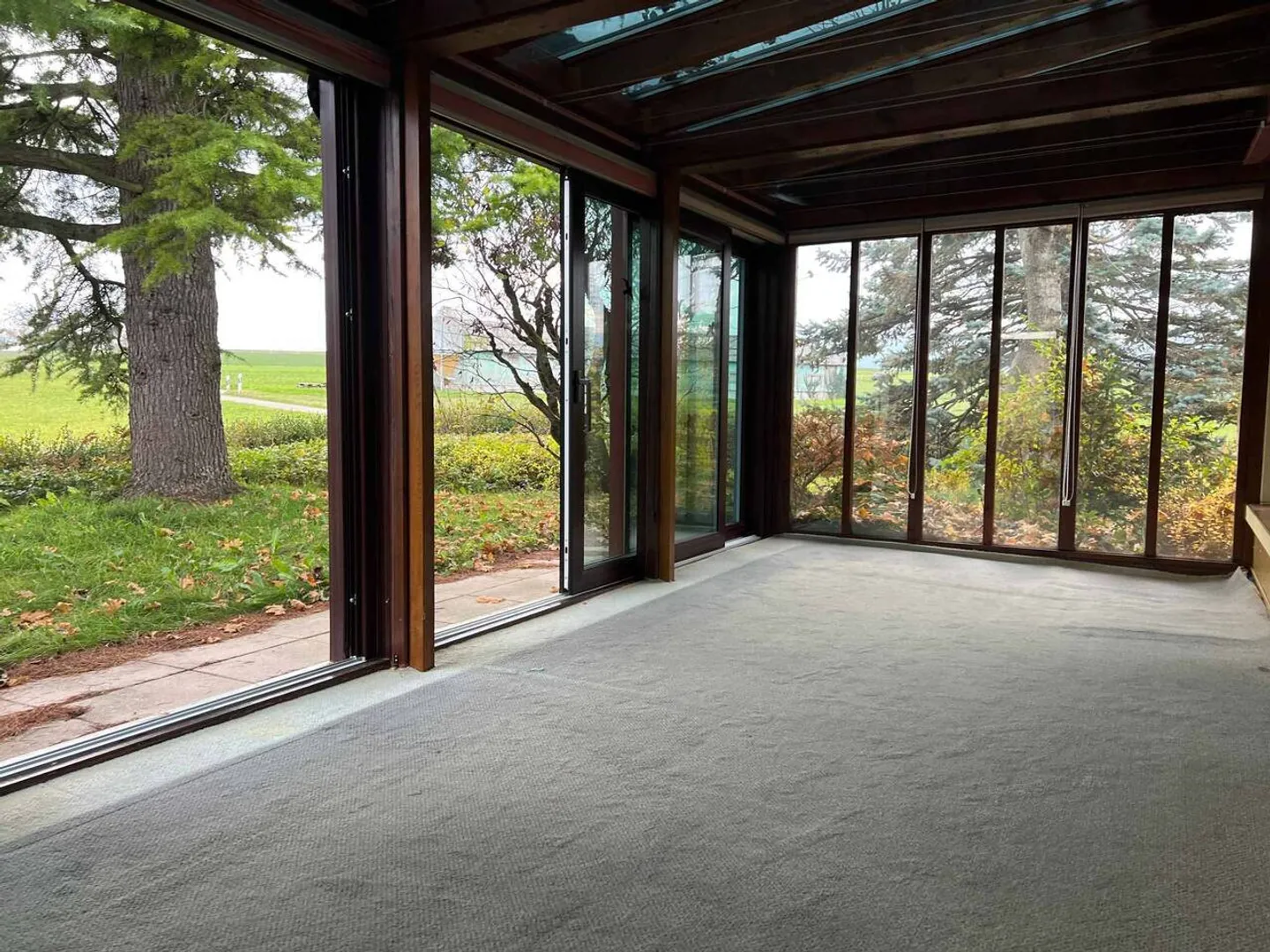 Magnifique villa individuelle de 5½ avec vue dégagée, grand jardin verdoyant et places de parc - Photo 6 sur 12