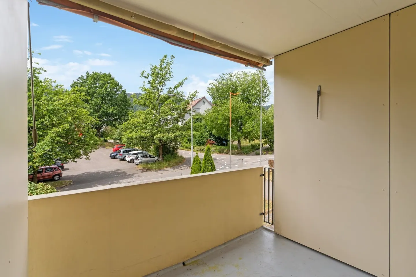 Appartement de 6 pièces à Wetzikon - limité jusqu'au 31.07.2027 - Photo 1 sur 9