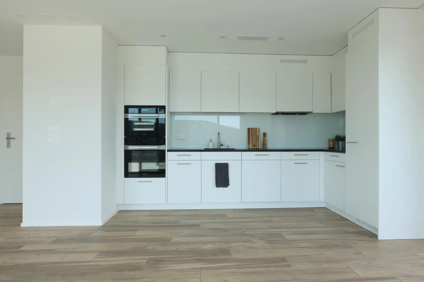 Moderno appartamento attico di 2,5 stanze a Liestal con grande terrazza - Foto 4 di 9