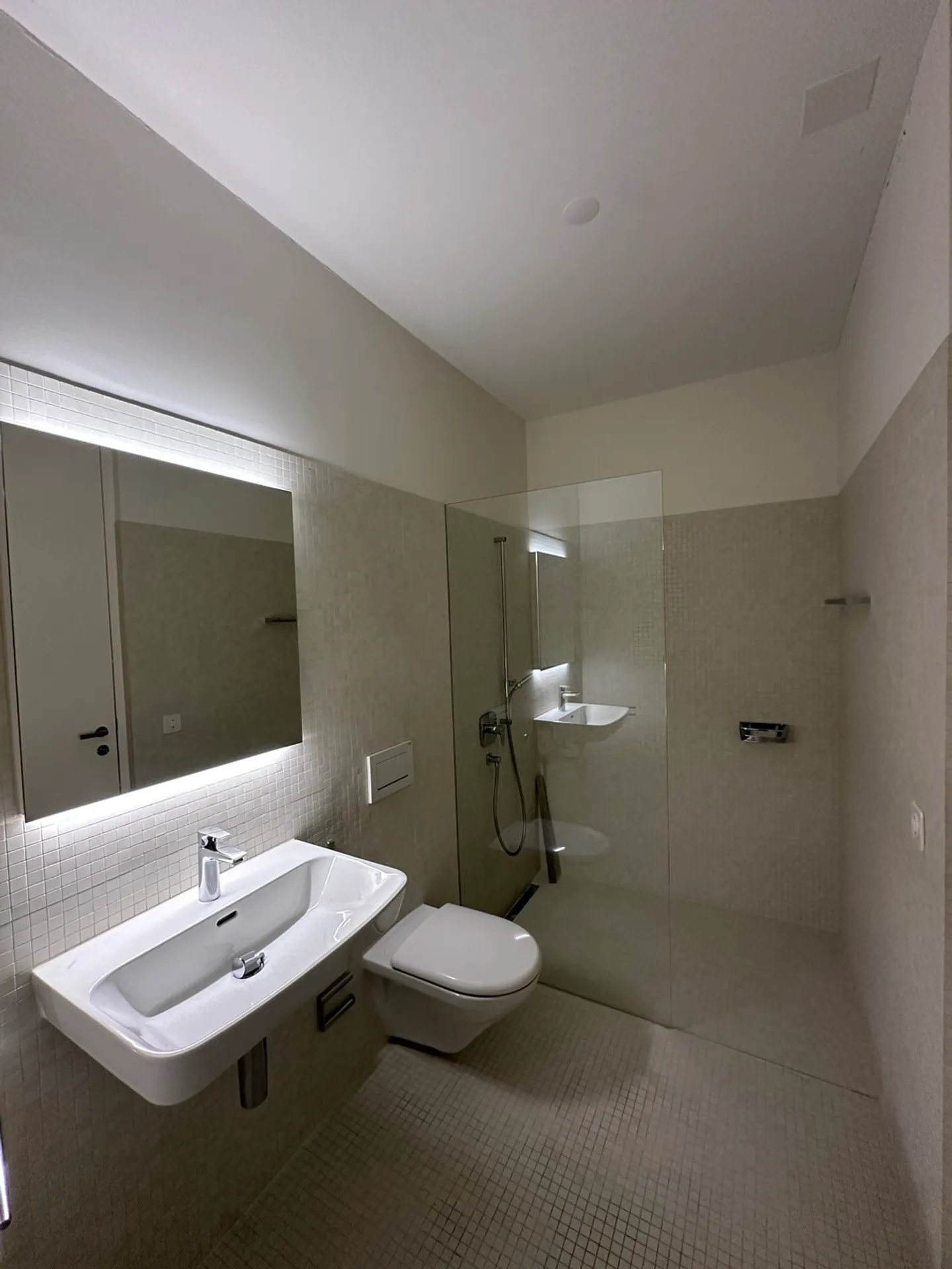 Elegante Wohnung mit Seesicht - Foto 10 von 14