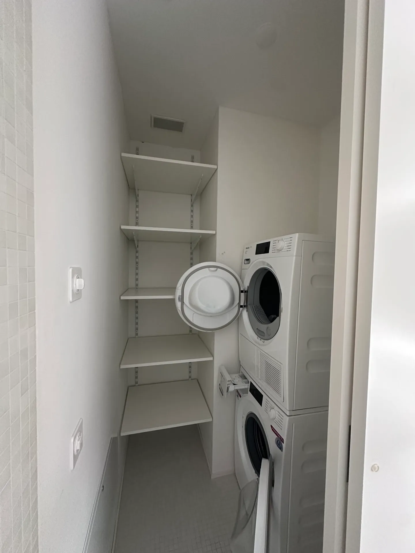 Elegante Wohnung mit Seesicht - Foto 11 von 14