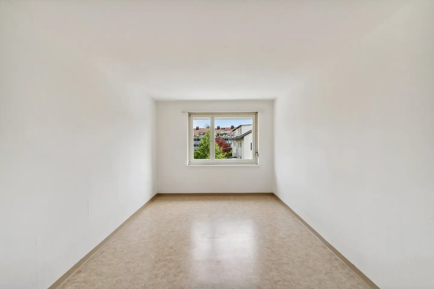 Appartement de 6 pièces à Wetzikon - limité jusqu'au 31.07.2027 - Photo 3 sur 9