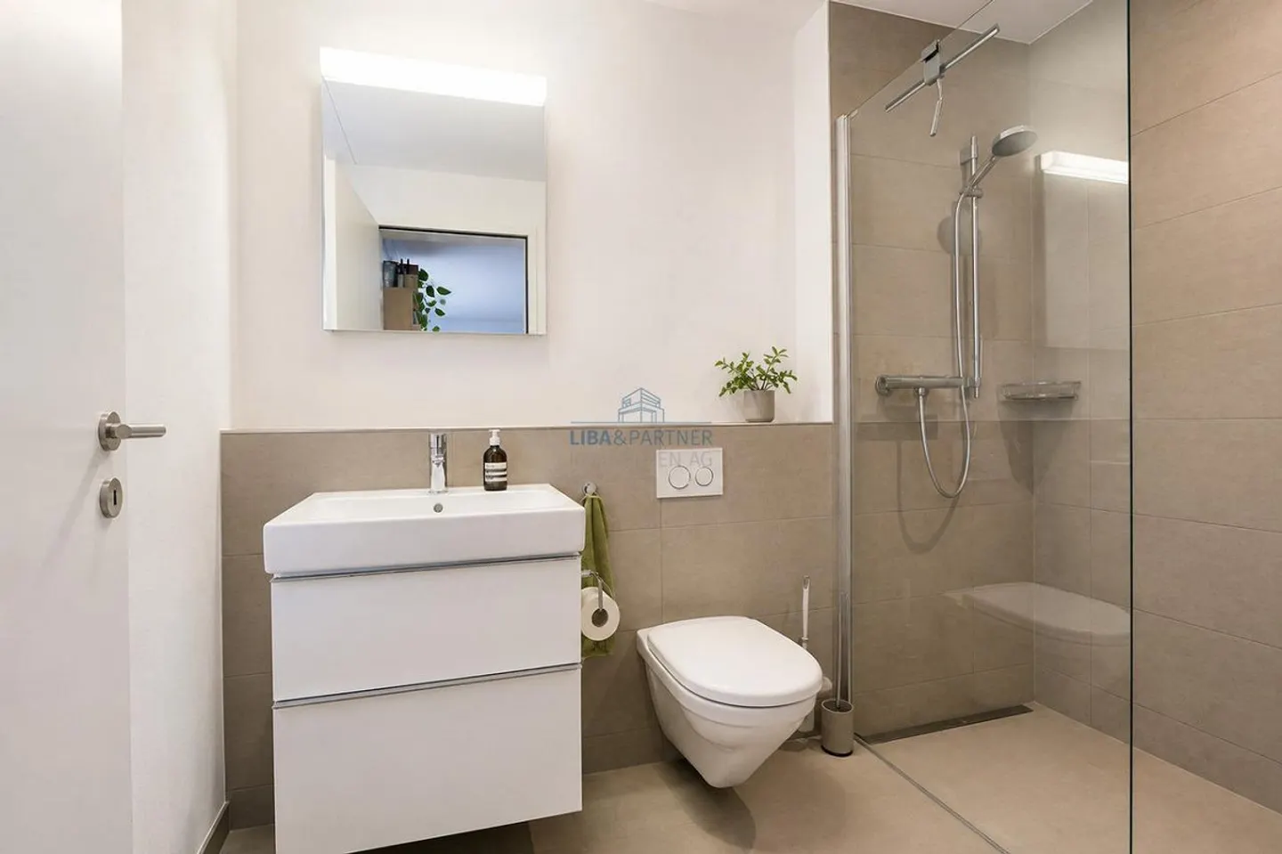 Living with Garden and Loggia - Attractive 4½-Room Apartment in Augst - Photo 7 of 11