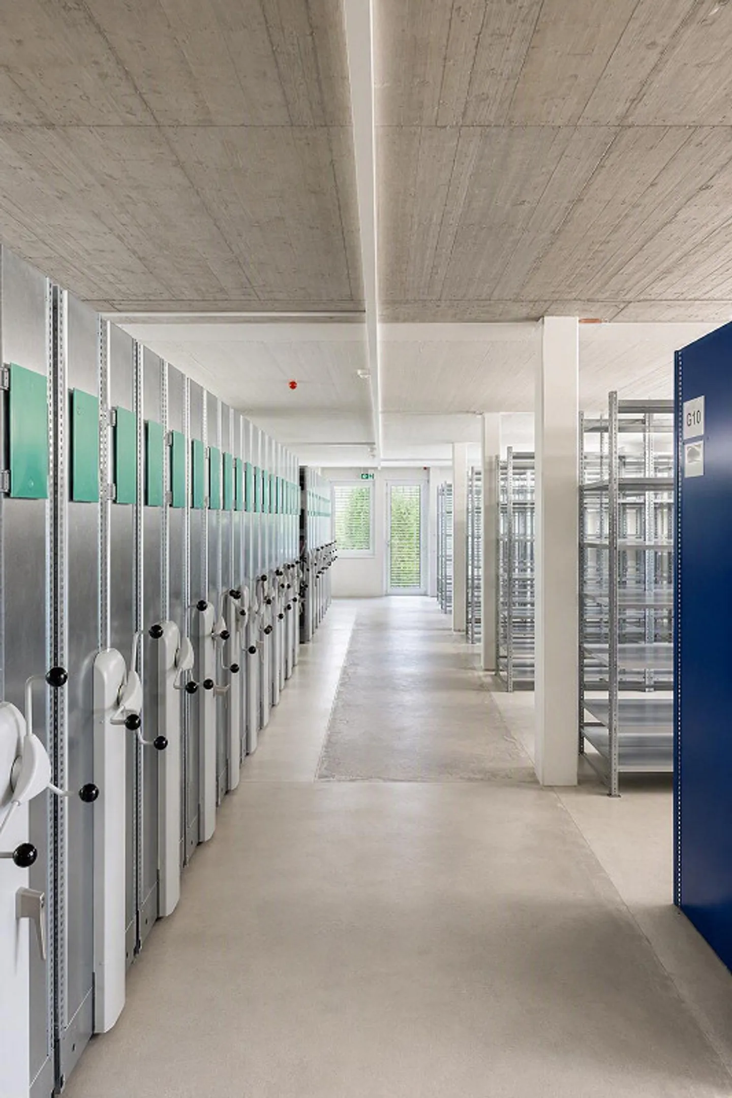 Camere d'archivio luminose in affitto - Foto 5 di 11