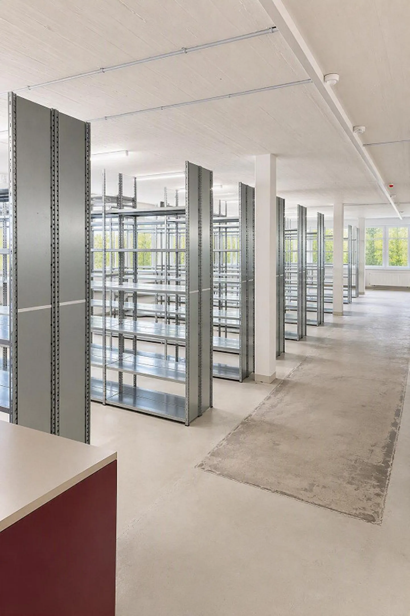 Camere d'archivio luminose in affitto - Foto 3 di 11