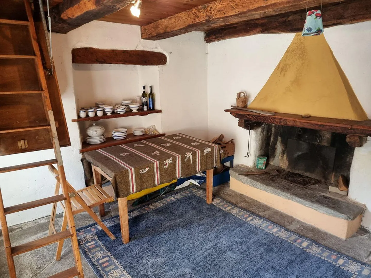 Charming Rustico with Garden - Photo 3 of 9