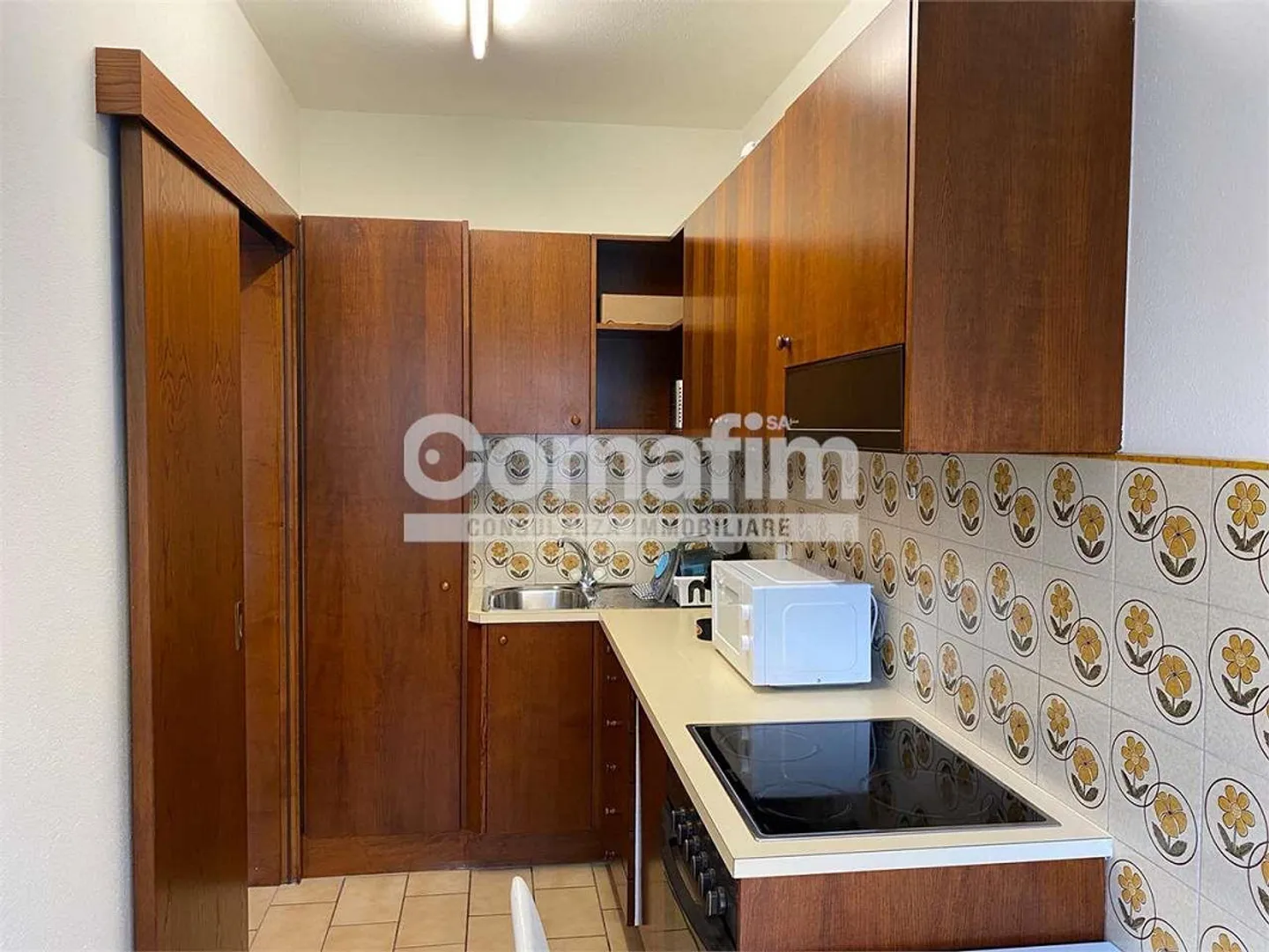 Furnished Theta Apartment - Photo 8 of 13