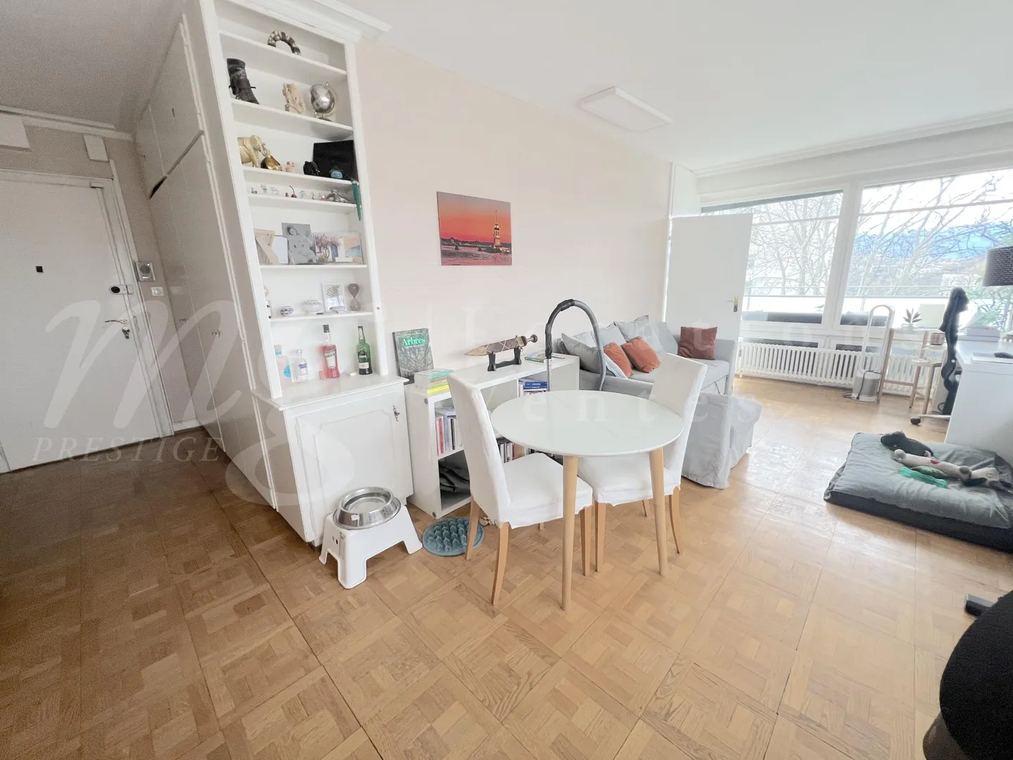 APPARTAMENTO CON 2 CAMERE - ARREDATO - GRANDE BALCONE - Foto 3 di 8