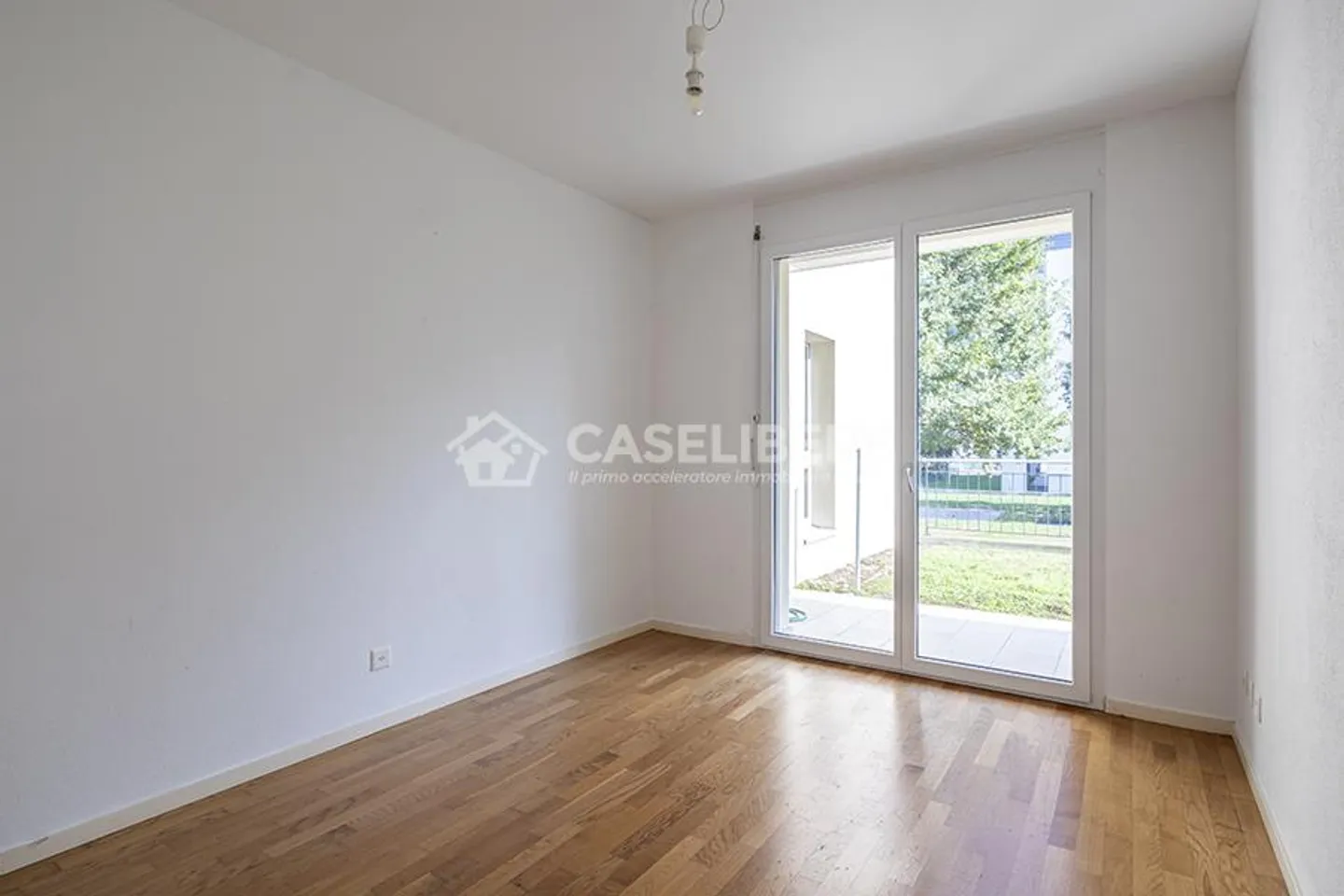 ELEGANTE 3.5 ZIMMER IN BELLINZONA MIT GARTEN - Foto 10 von 12