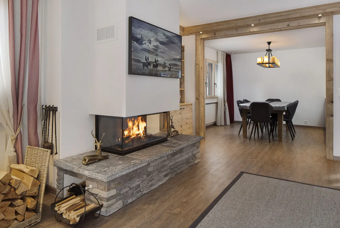 Appartamento duplex lussuoso completamente ristrutturato in affitto settimanale a Crans. - Foto 4 di 22