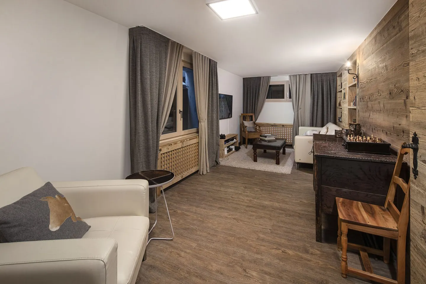 Appartamento duplex lussuoso completamente ristrutturato in affitto settimanale a Crans. - Foto 6 di 22