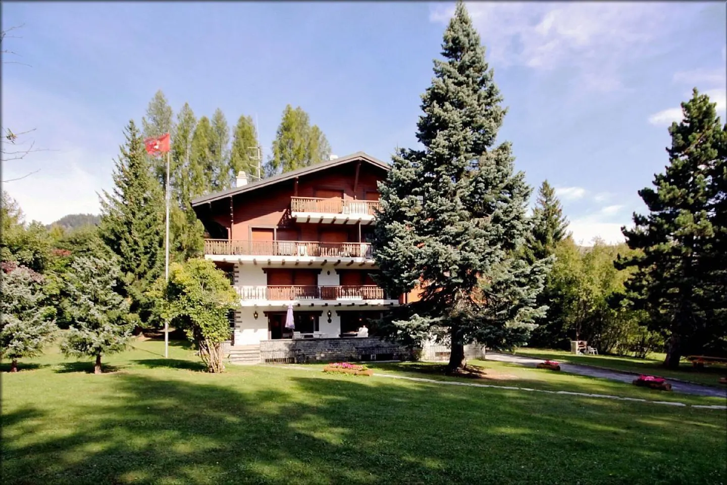 Appartamento duplex lussuoso completamente ristrutturato in affitto settimanale a Crans. - Foto 21 di 22
