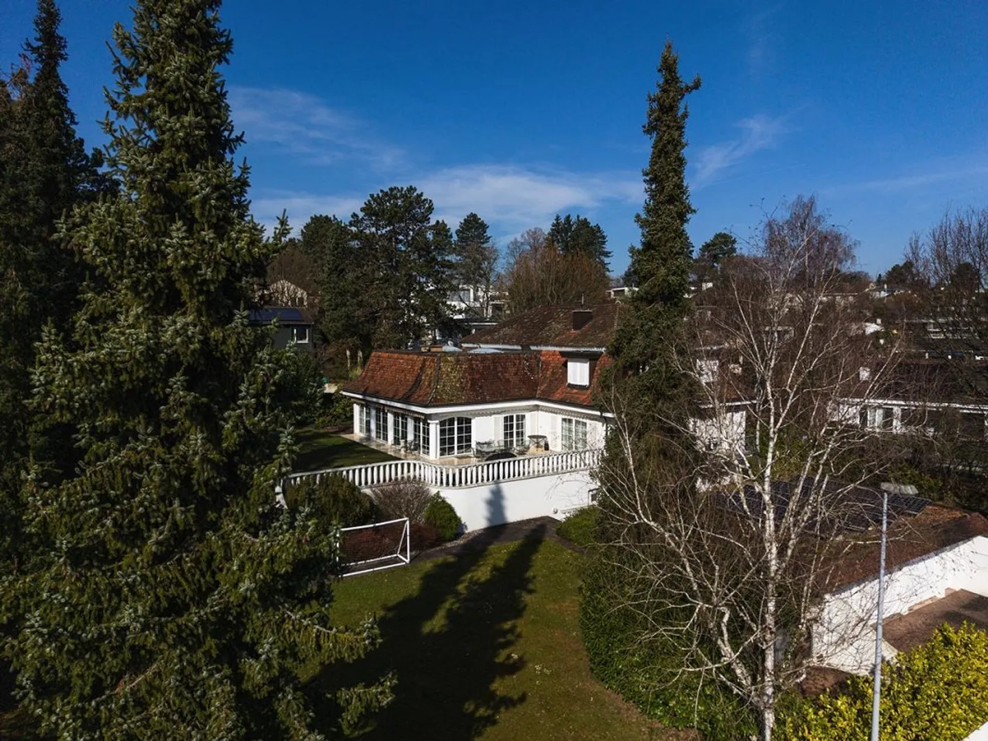 Très grande maison de campagne française avec de nombreux extras - Photo 3 sur 8