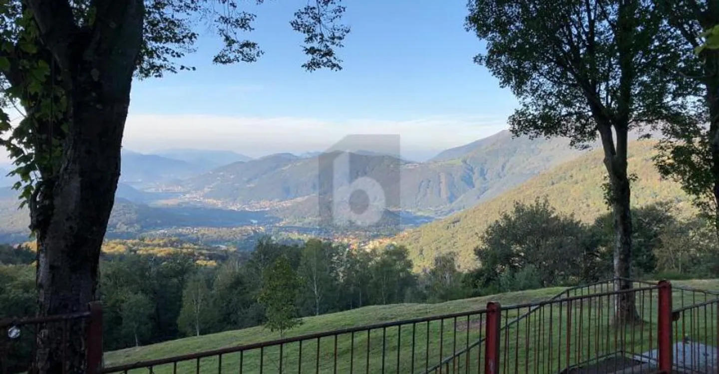 Charming Cottage with Stunning Views - Photo 4 of 5