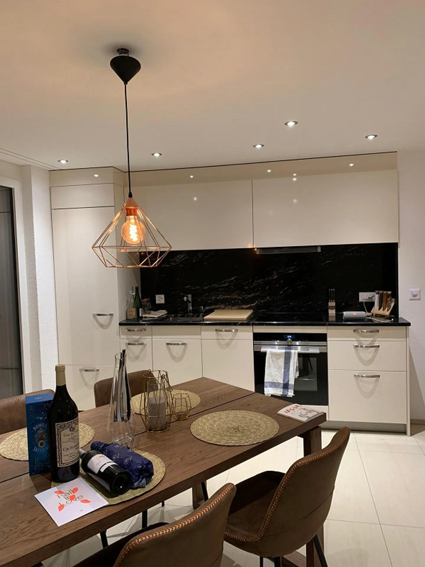 Charmante 2.5 Zimmer-Wohnung - Foto 4 von 12