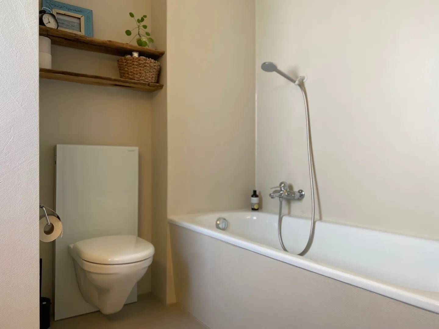 3½ ZIMMER-MAISONETTEWOHNUNG IN OBERHOFEN AM THUNERSEE (BE), MÖBLIERT, - Foto 8 von 10