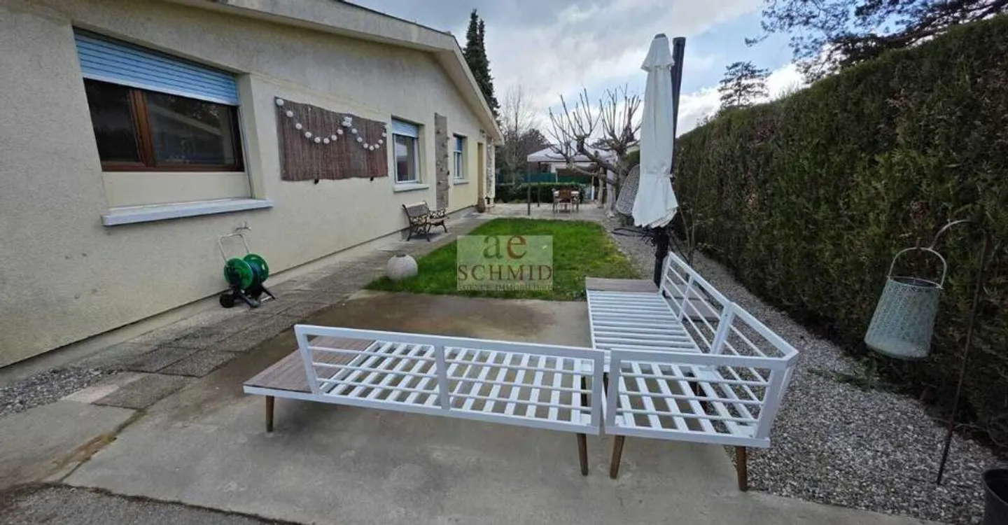 Charmante HPE Villa in Meyrin - Foto 2 von 2