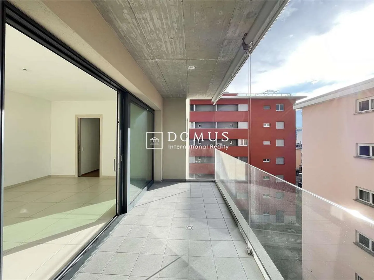 Nouvel appartement lumineux de 3,5 pièces - Photo 2 sur 11