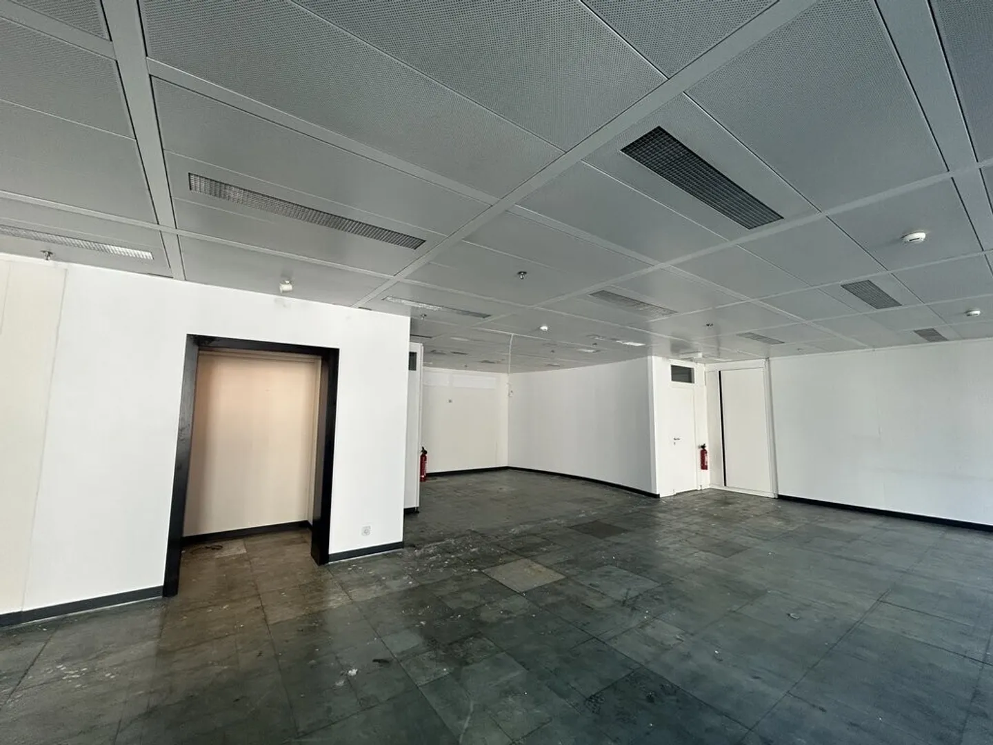 Bürofläche mit tollen Annehmlichkeiten - Foto 4 von 7