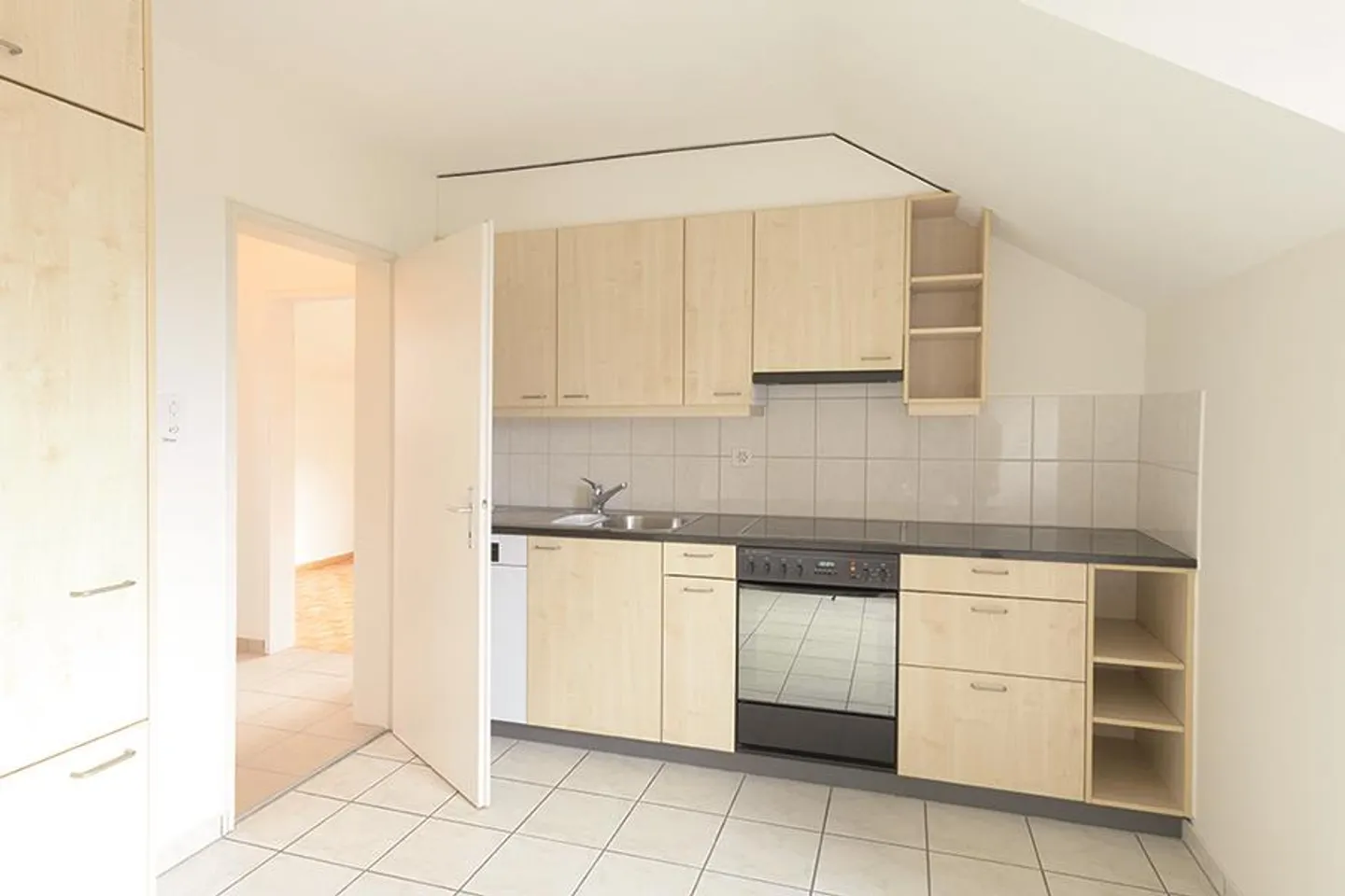 For singles or commuters - Photo 6 of 12