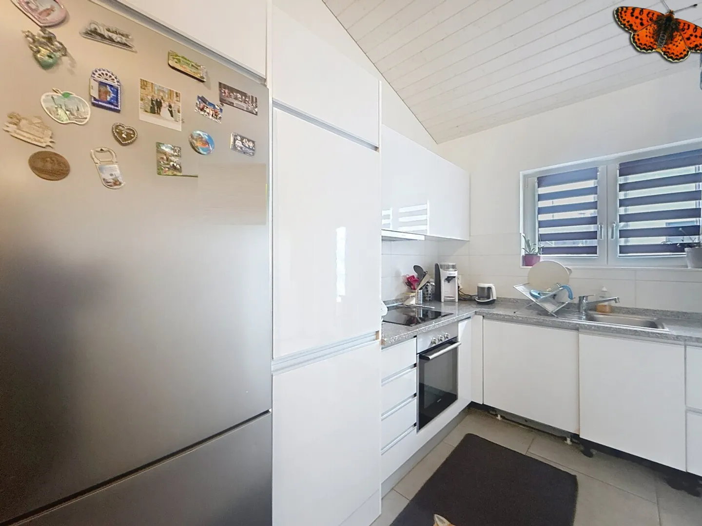 GERÄUMIGE 3 ½ ZIMMER - Mit einer Terrasse - Foto 3 von 10