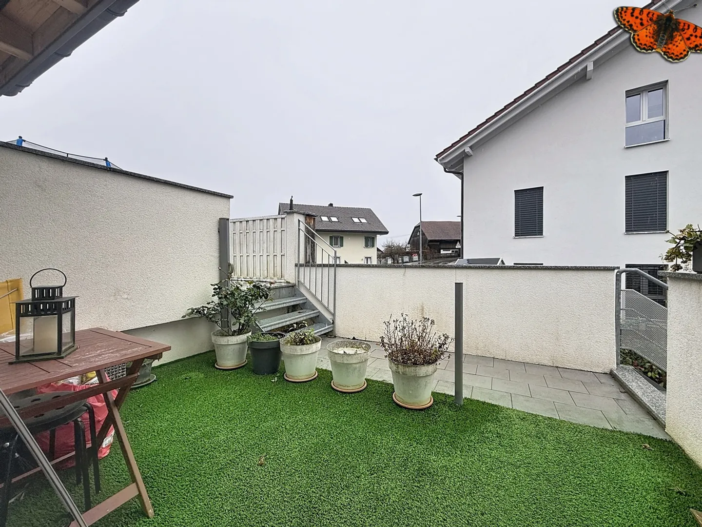 GERÄUMIGE 3 ½ ZIMMER - Mit einer Terrasse - Foto 1 von 10
