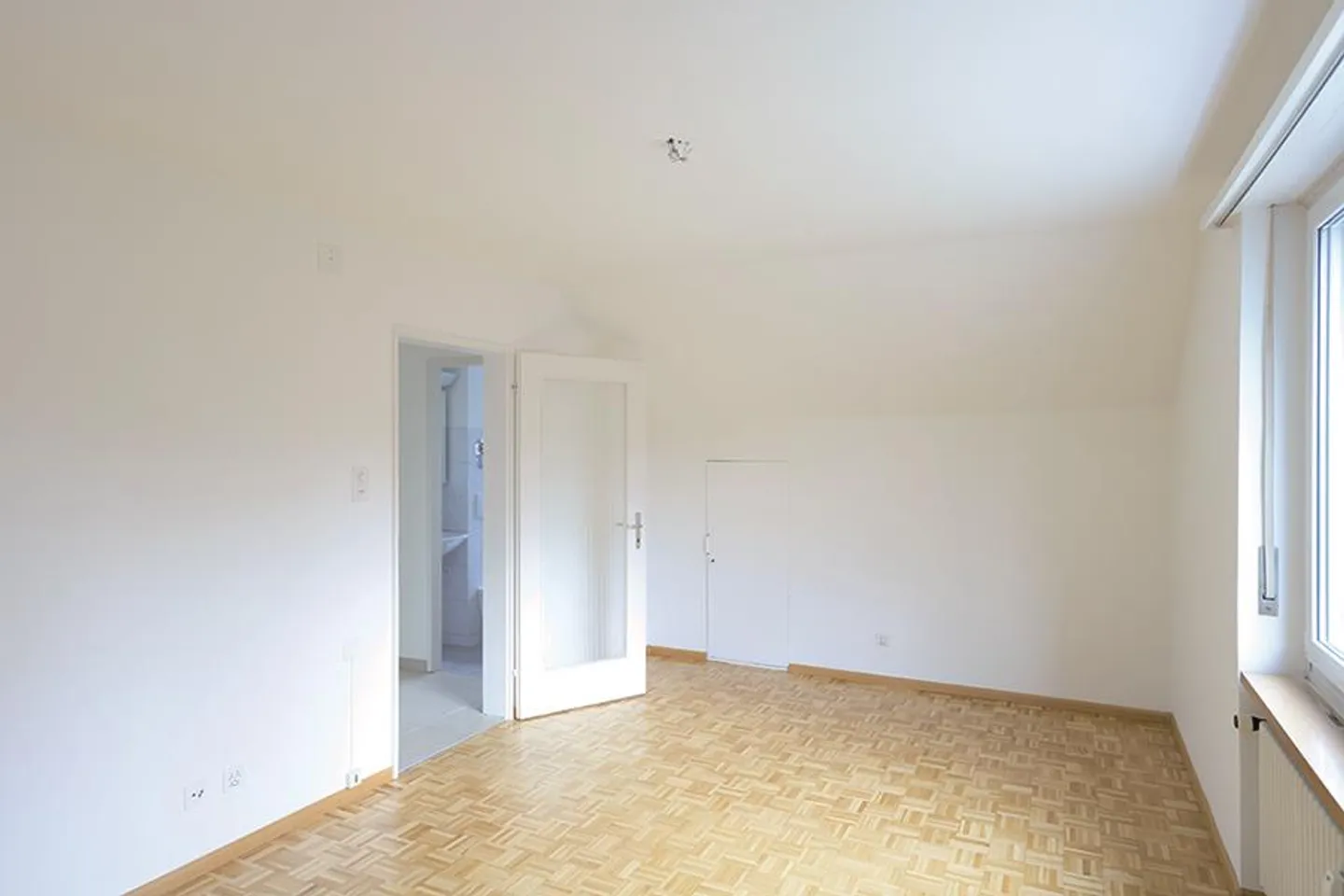 For singles or commuters - Photo 9 of 12