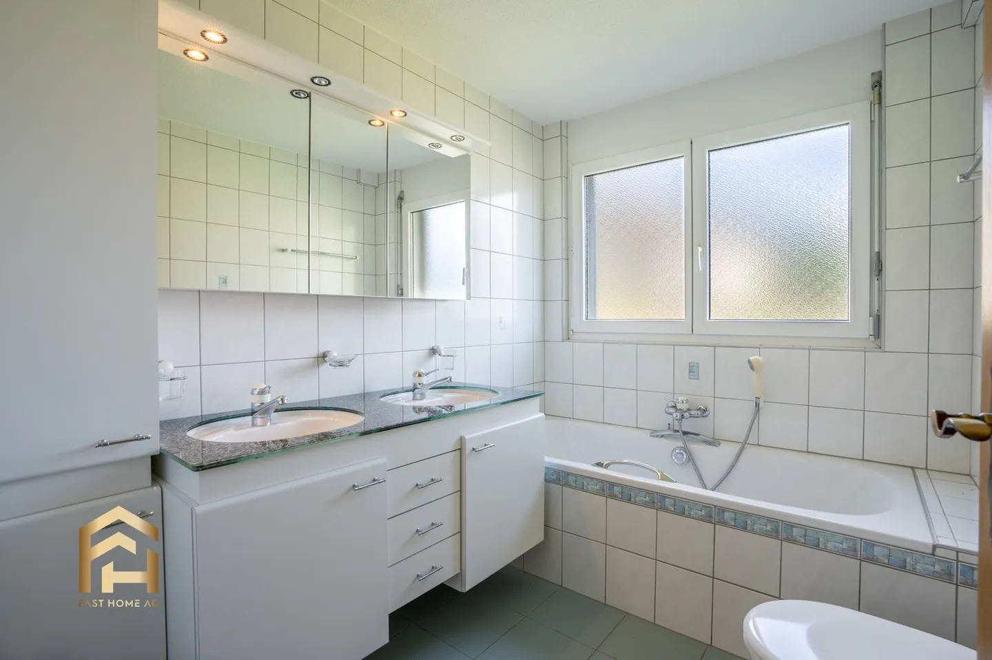 Spacious 5.5-room apartment including the possibility to expand the attic - Photo 7 of 13