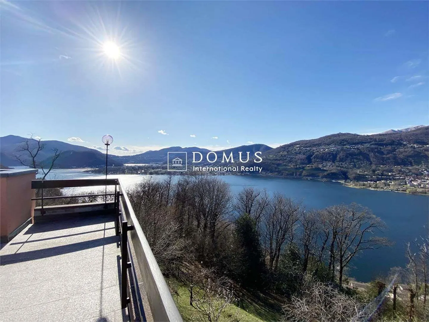 Unverzichtbares Baugrundstück mit Seeblick - Foto 1 von 3