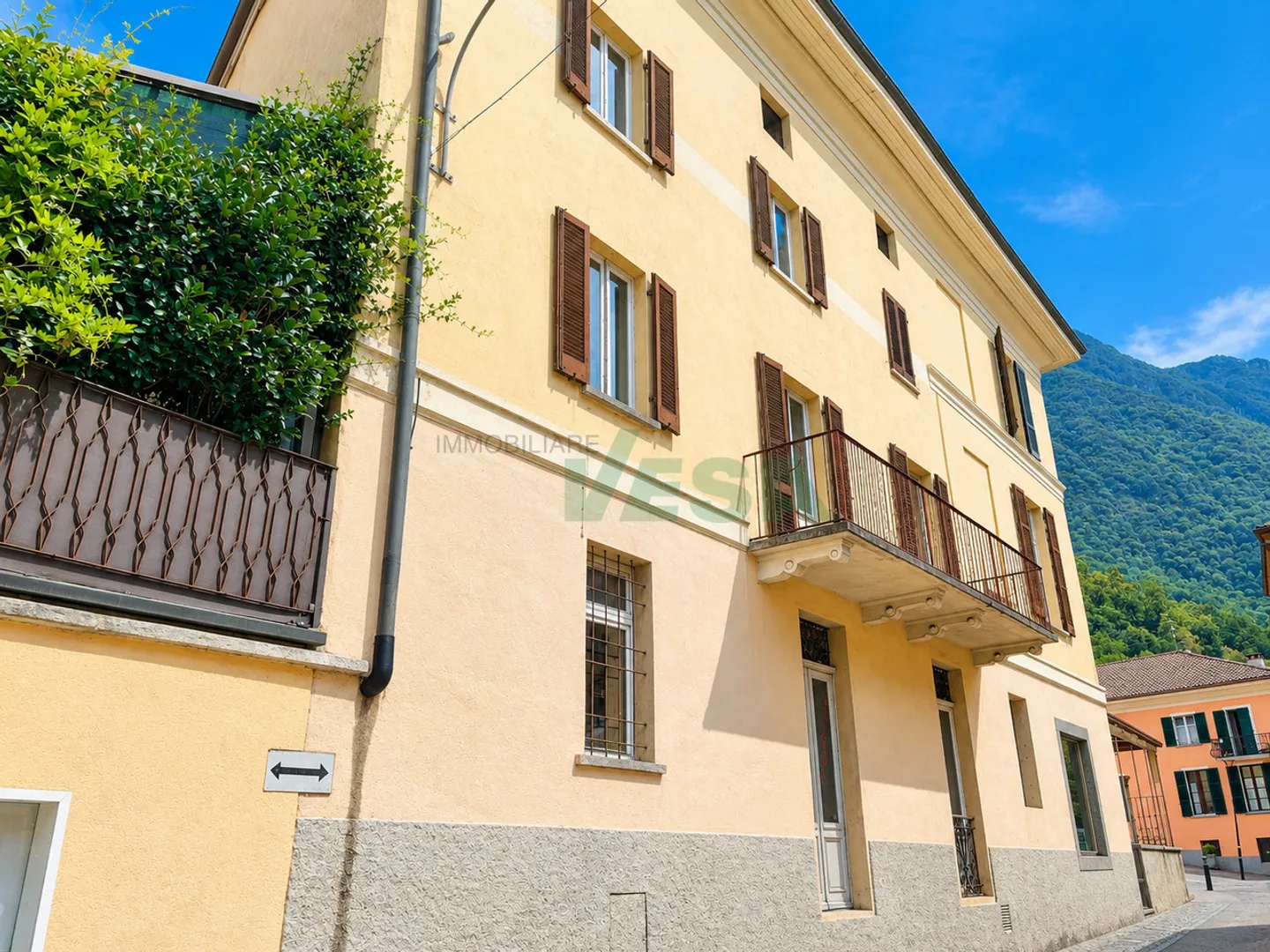 Affascinante casa ticinese con vista lago - Foto 8 di 15