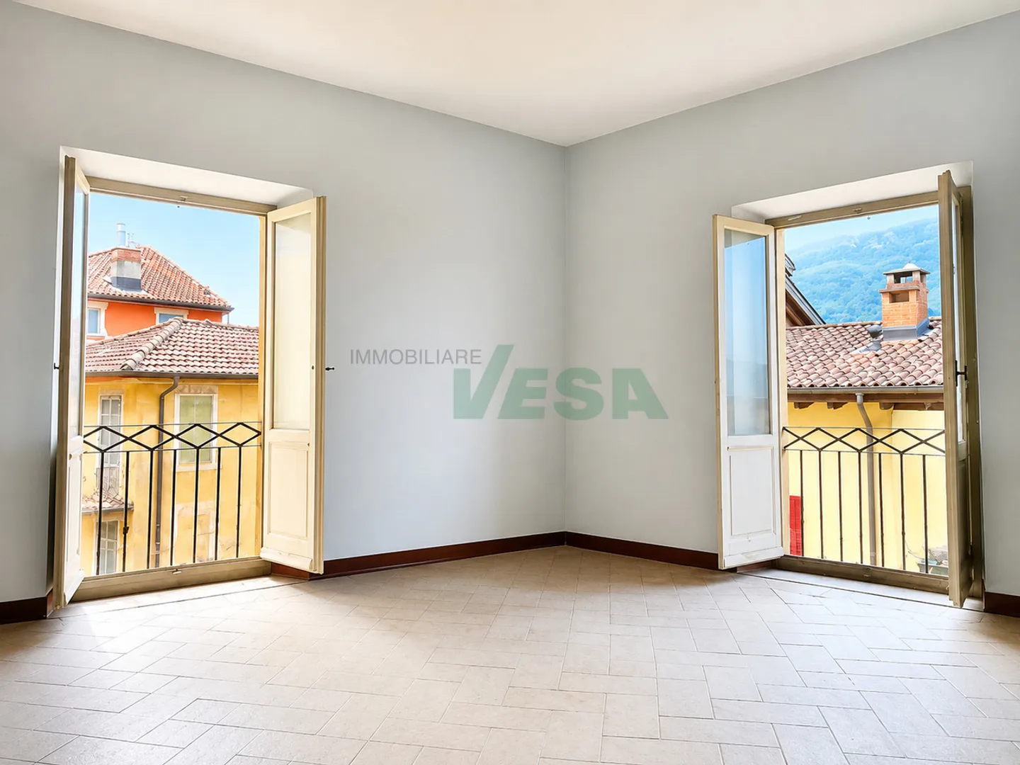 Affascinante casa ticinese con vista lago - Foto 9 di 15