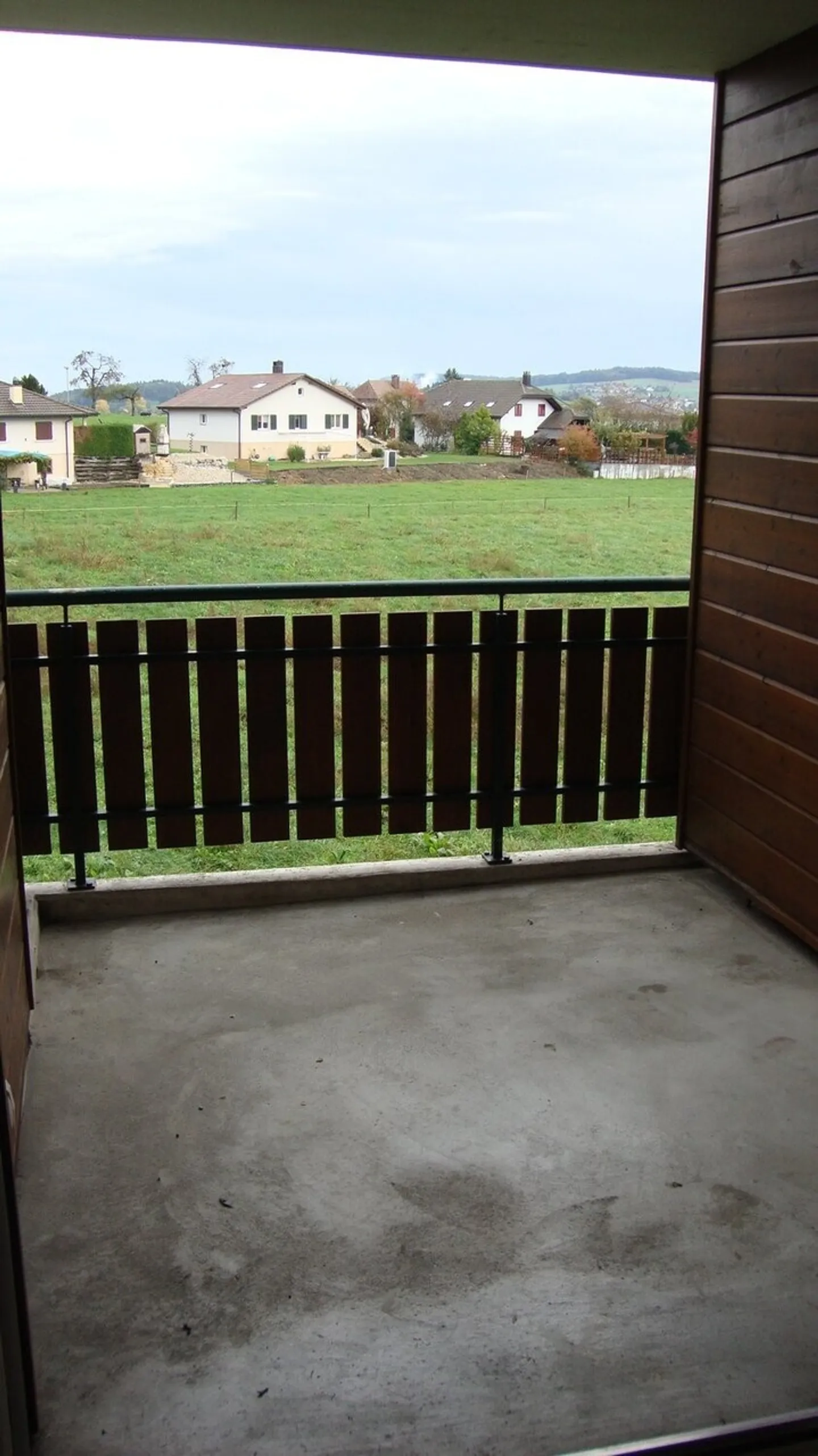 Your accommodation surrounded by greenery near Courtepin - Photo 10 of 11