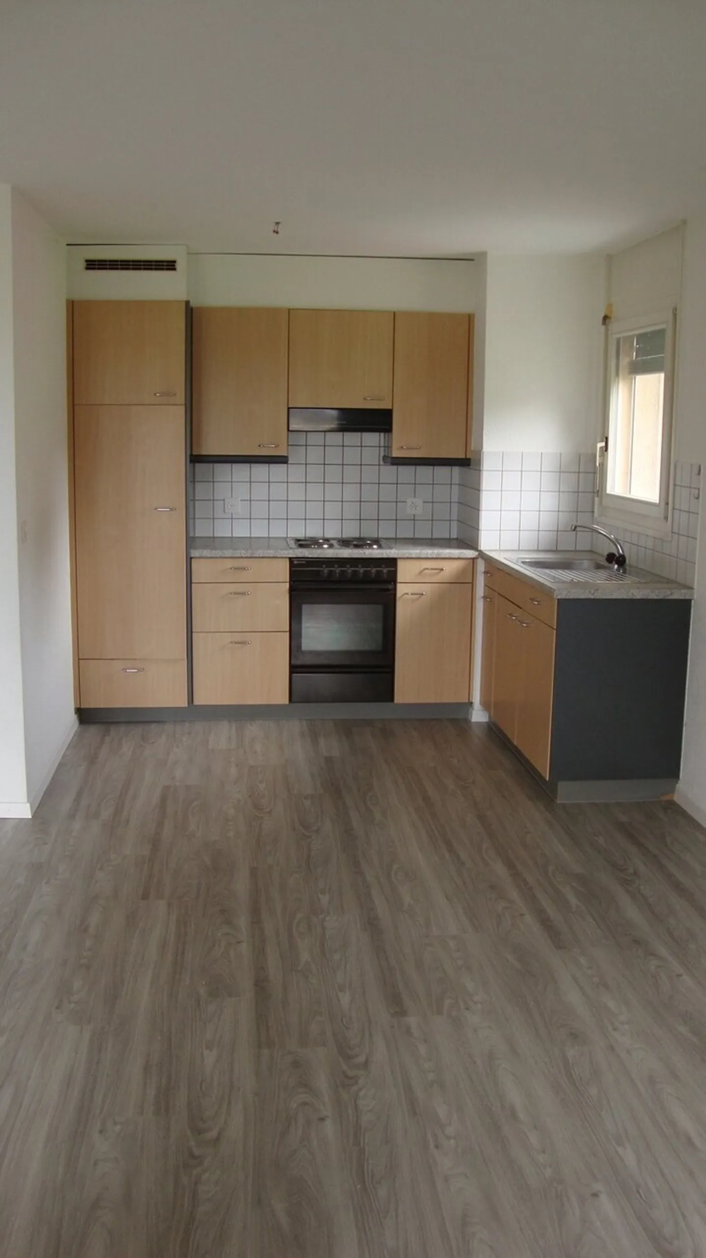 Your accommodation surrounded by greenery near Courtepin - Photo 3 of 11