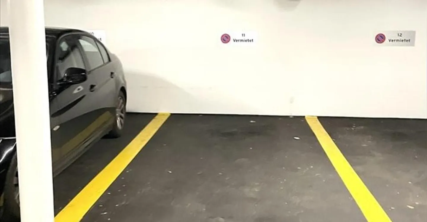Parking space in the underground garage at Stadelhofen - Photo 1 of 1