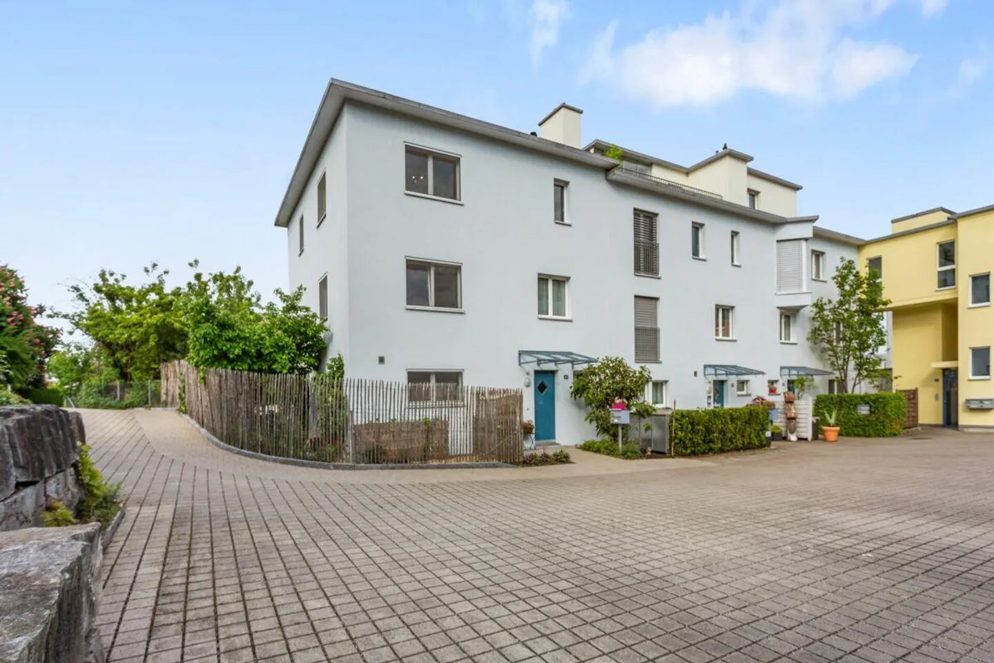 Casa angolare molto grande di 7,5 stanze con ufficio aggiuntivo e grande giardino - Foto 12 di 12