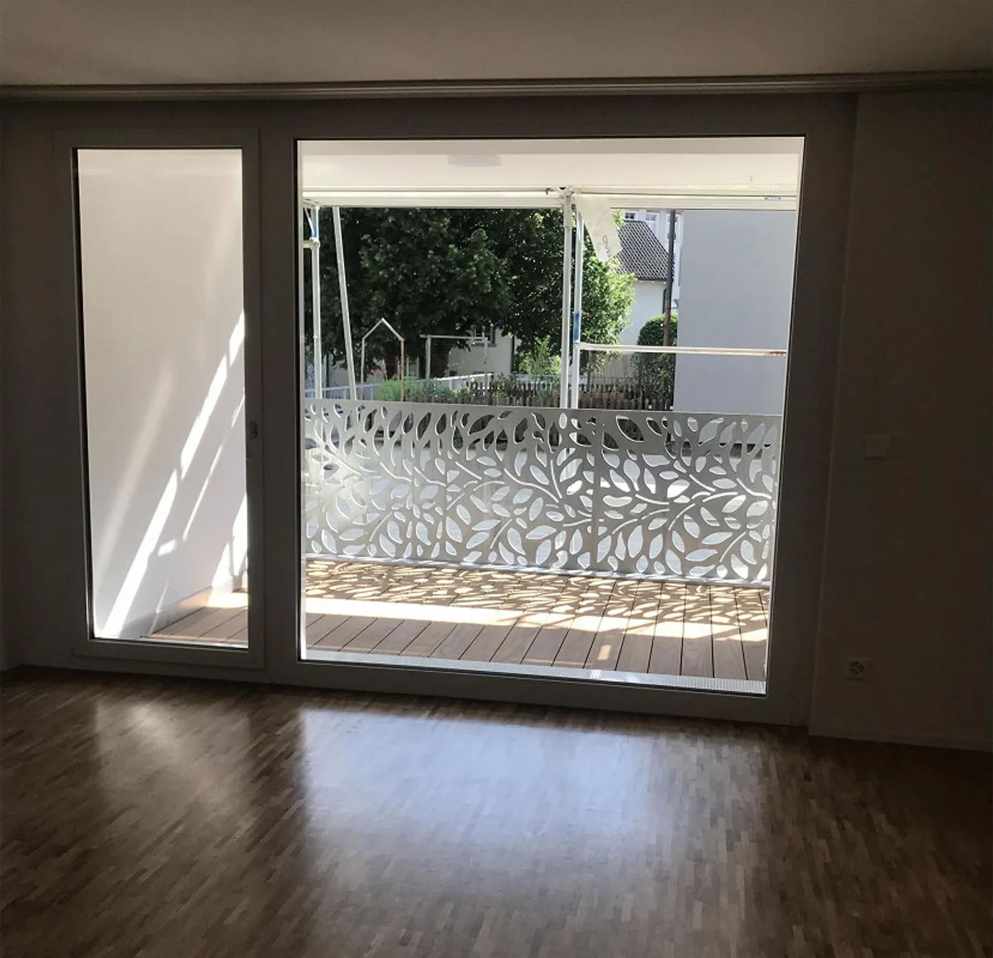 Modern 4.5-room apartment with loggia and garden seating area for rent - Photo 2 of 16