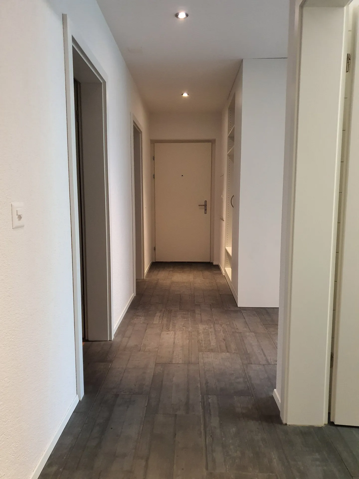 Appartement lumineux de 4,5 pièces au 2ème étage - Photo 9 sur 9