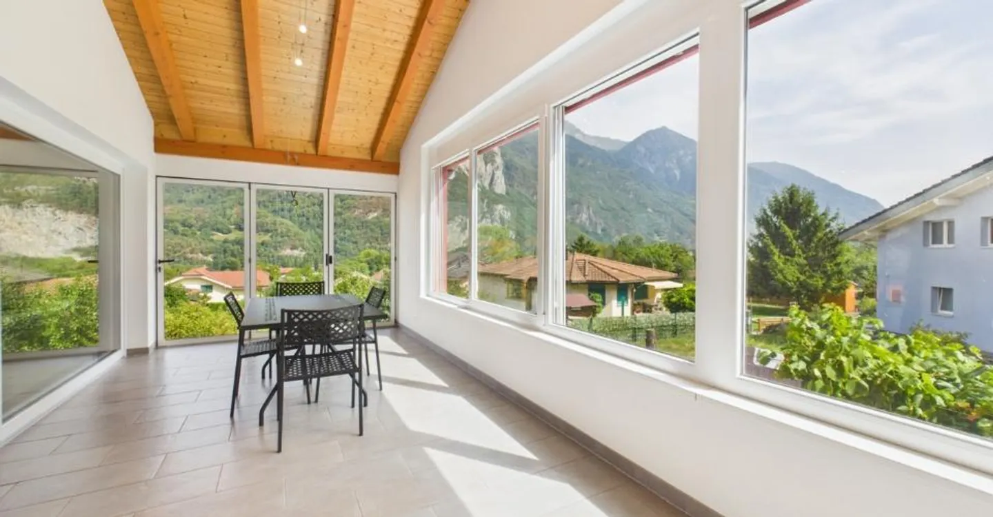Familienhaus mit Panoramablick auf die Alpen - Foto 5 von 8