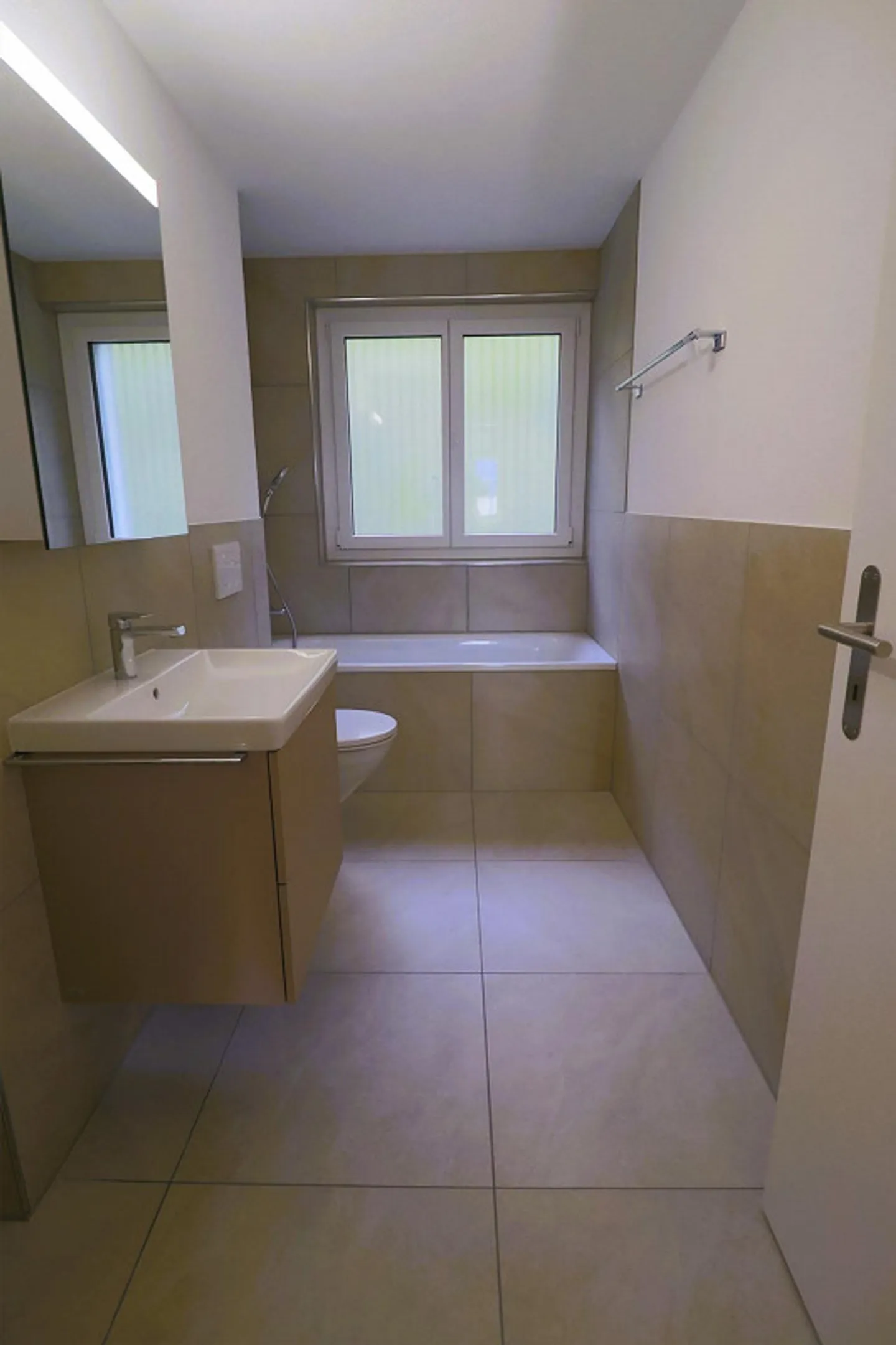 4.5 Room Apartment Above the Rooftops of Speicher - Photo 6 of 9