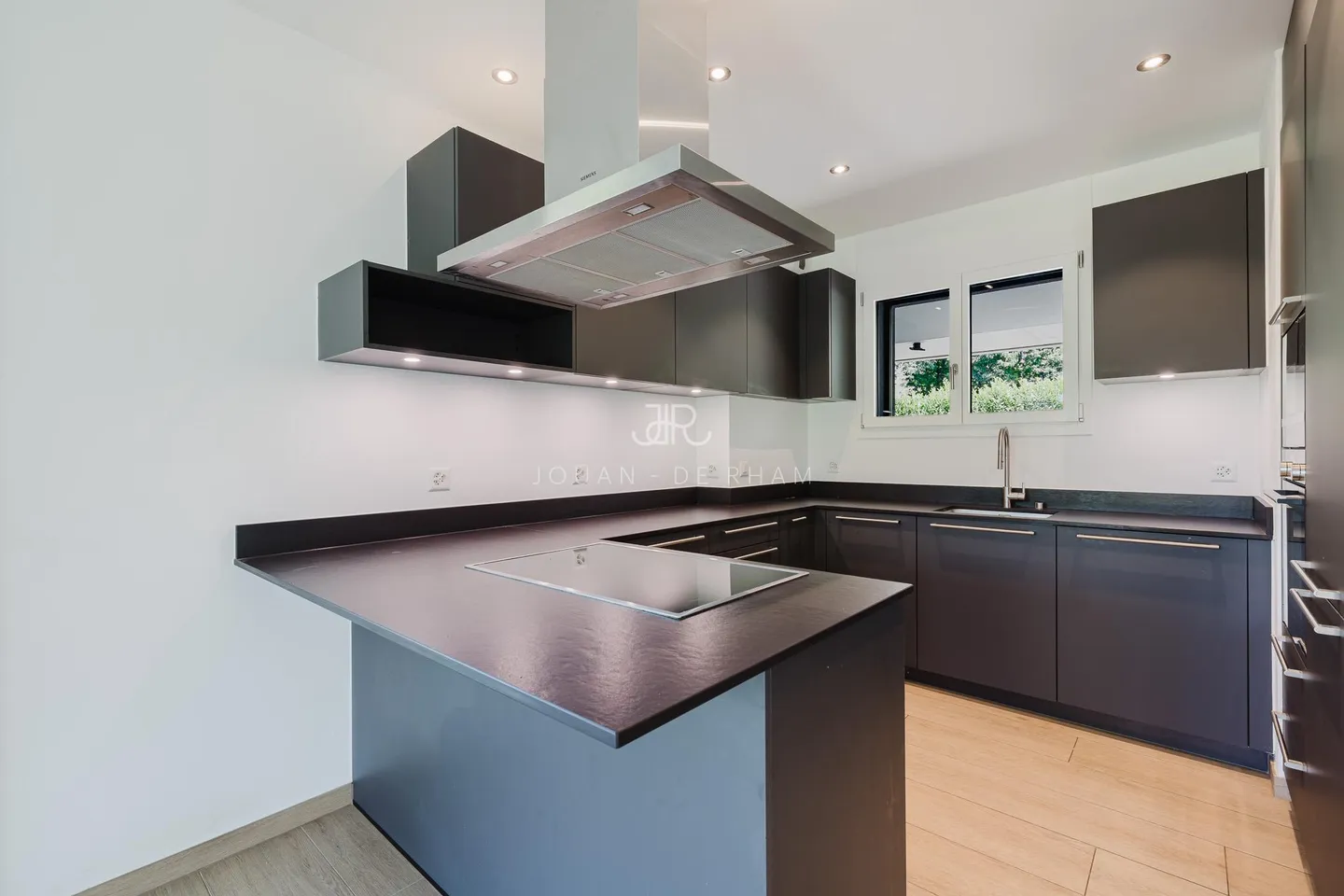 New Villas Near Lake in Anières - Photo 5 of 14