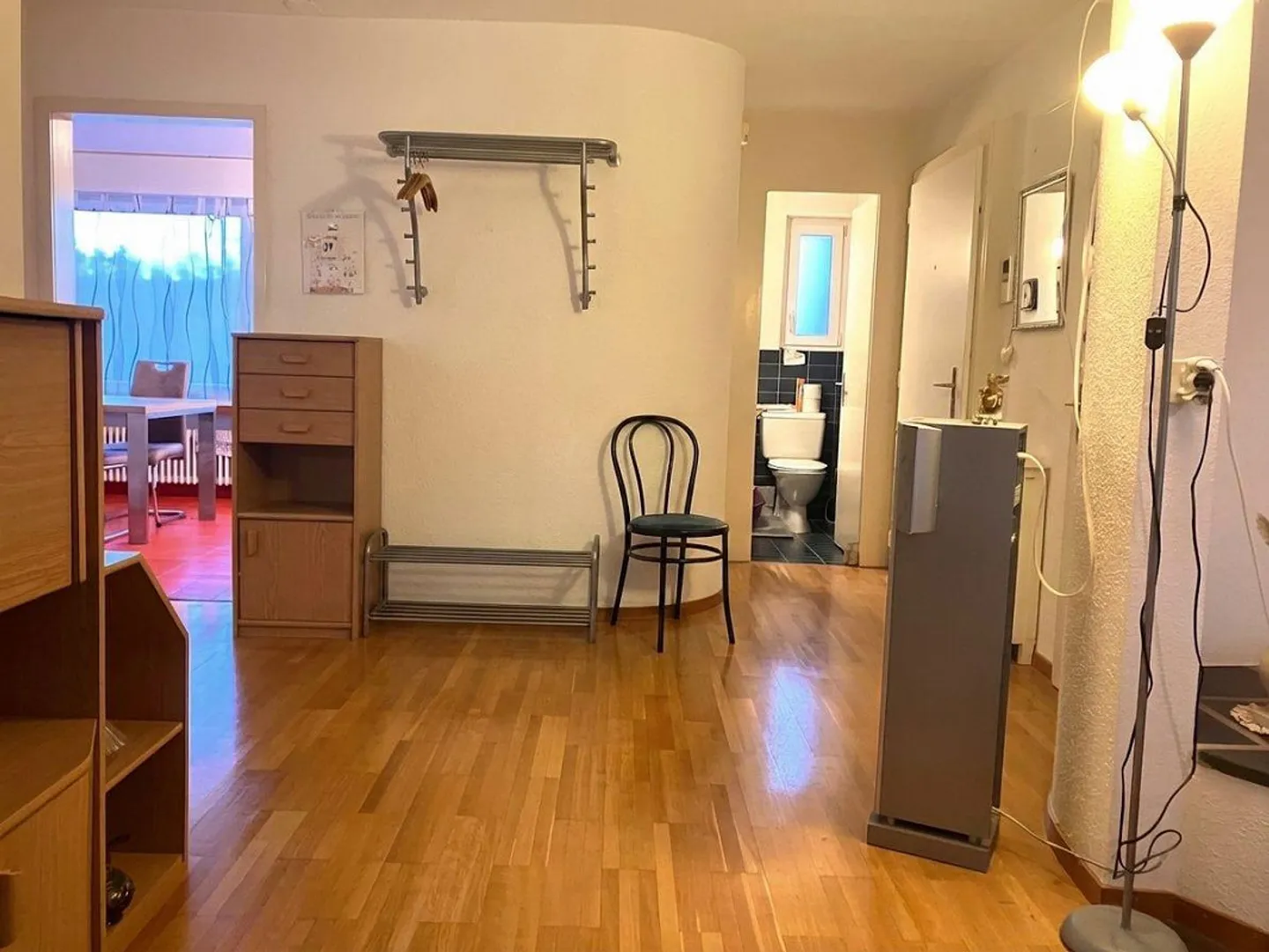 Appartamento giardino ad Andelfingen: appartamento di 2,5 locali ben tenuto con ascensore - Foto 5 di 9