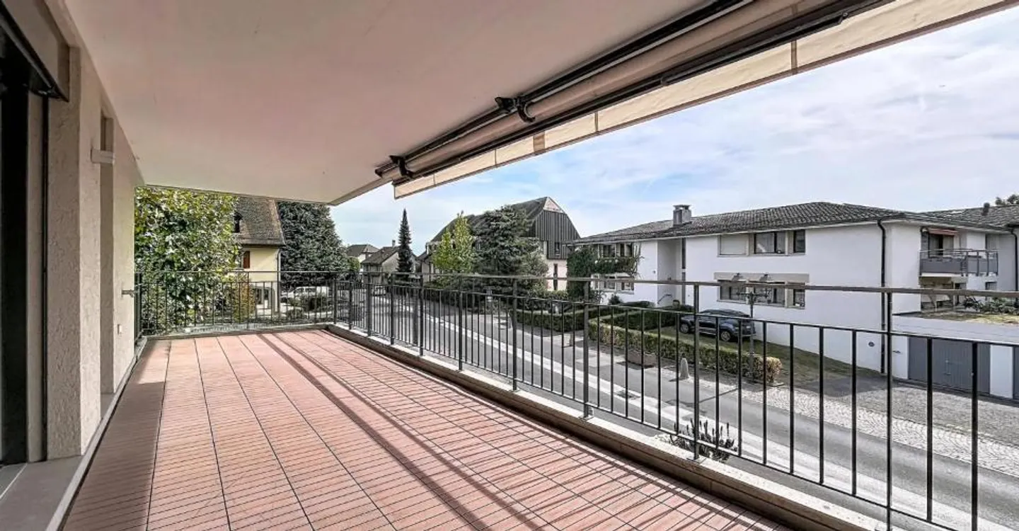 Élégant 4,5 pcs de standing avec terrasse de 28 m² - Photo 3 sur 13